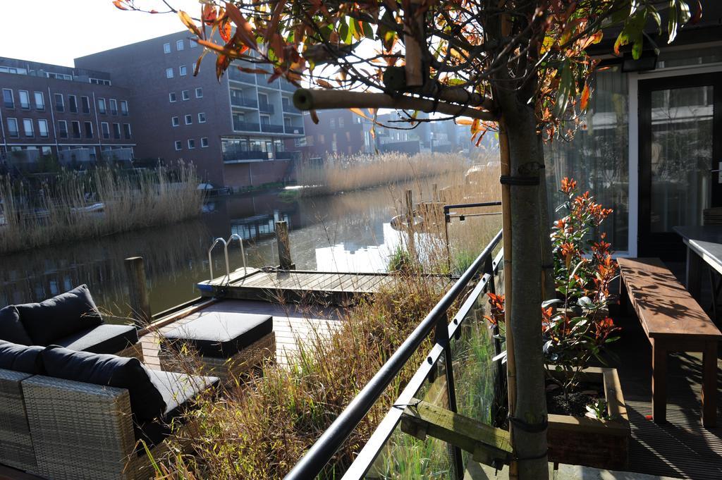 De Groene Tunnel Amsterdam Buitenkant foto